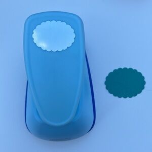 Marvy Uchida Clever Lever 2” Scalloped Oval Paper Punch Crafting Card Making